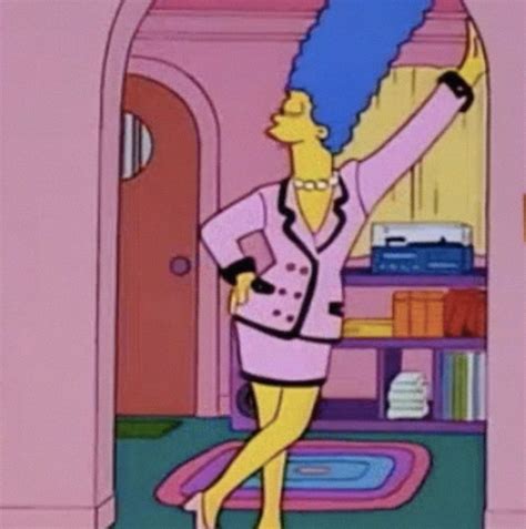 vestido chanel marge|Scenes from the Class Struggle in Springfield.